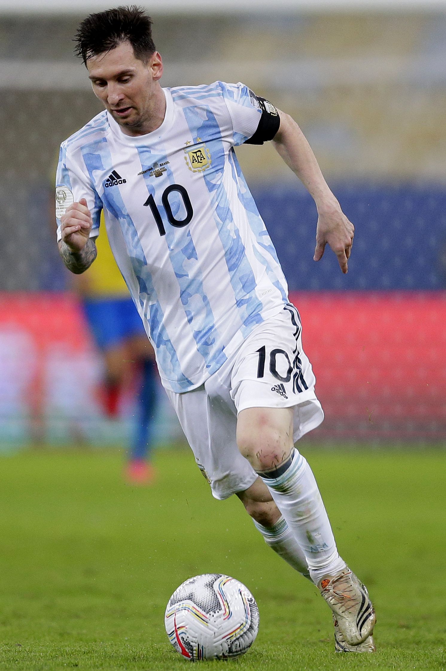 保持了在 保持了在